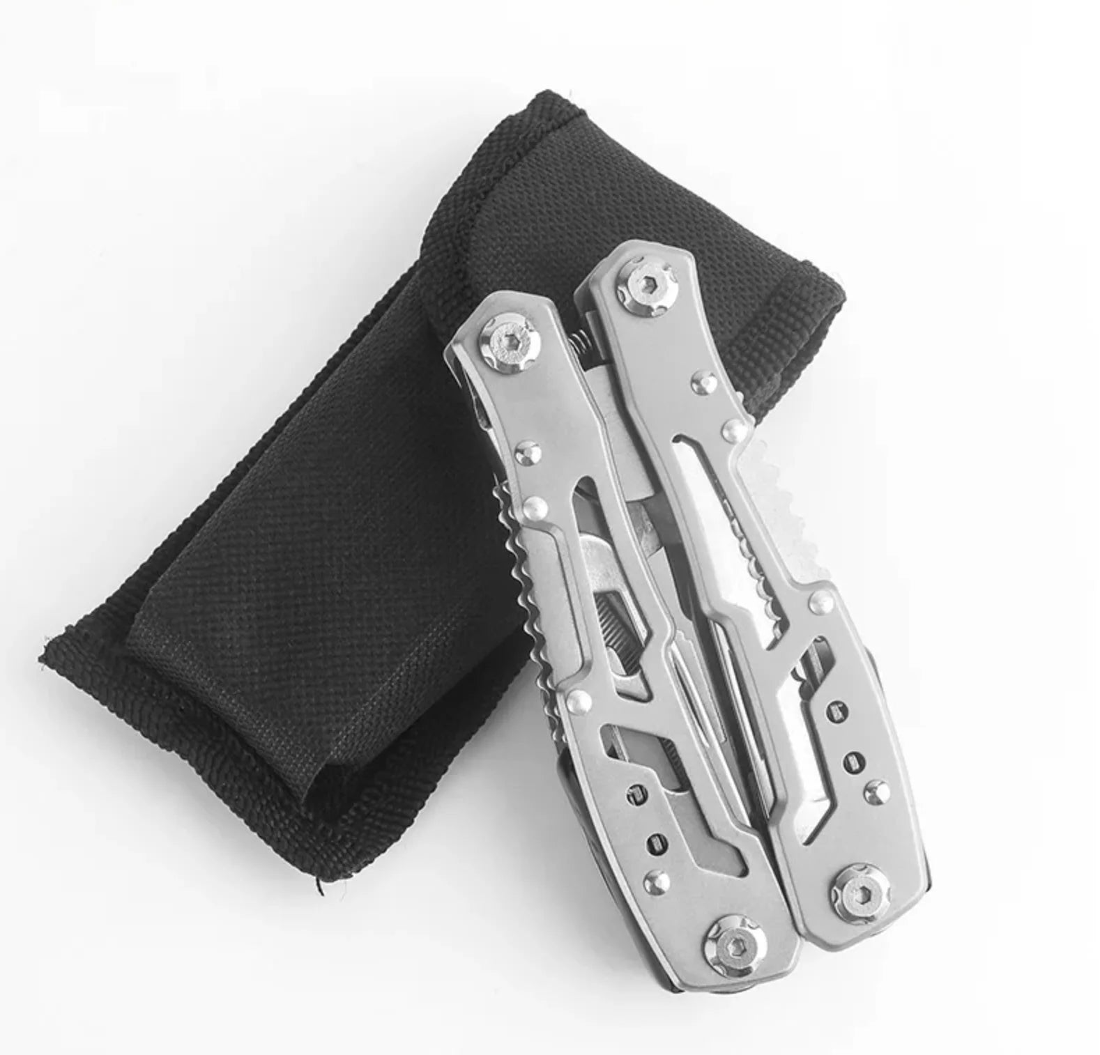 Alicate Multifuncional Dobrável 14 em 1 – Aço Inoxidável, Facas, Abre Garrafas, Chaves e Bolsa de Transporte