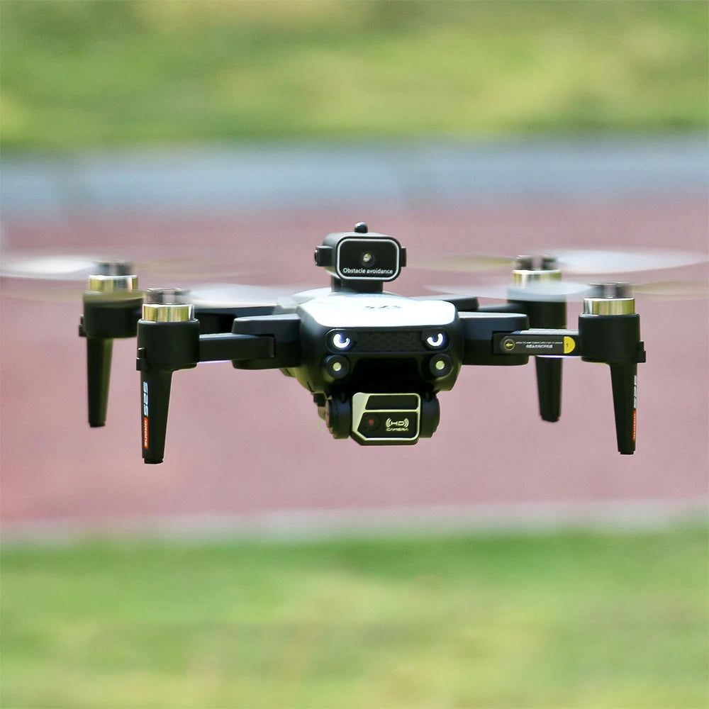 Drone S2S 8K em voo com sistema de estabilização ativo e imagem nítida