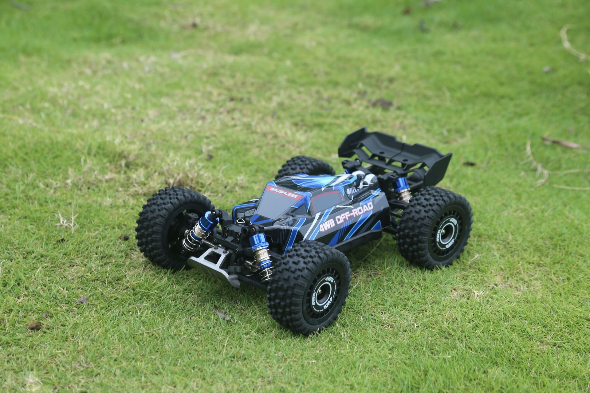 Hyper Go MJX 60km/h - Carro RC Super Rápido, 1/16, 4WD, Brushless
