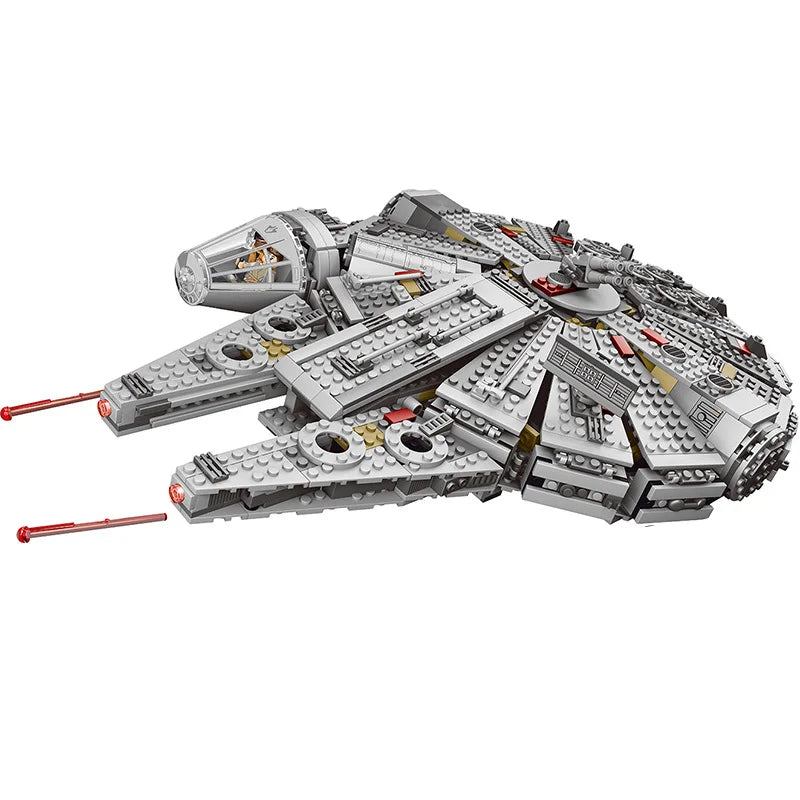 Star Wars Millennium Falcon – Blocos de Construção, Nave espacial