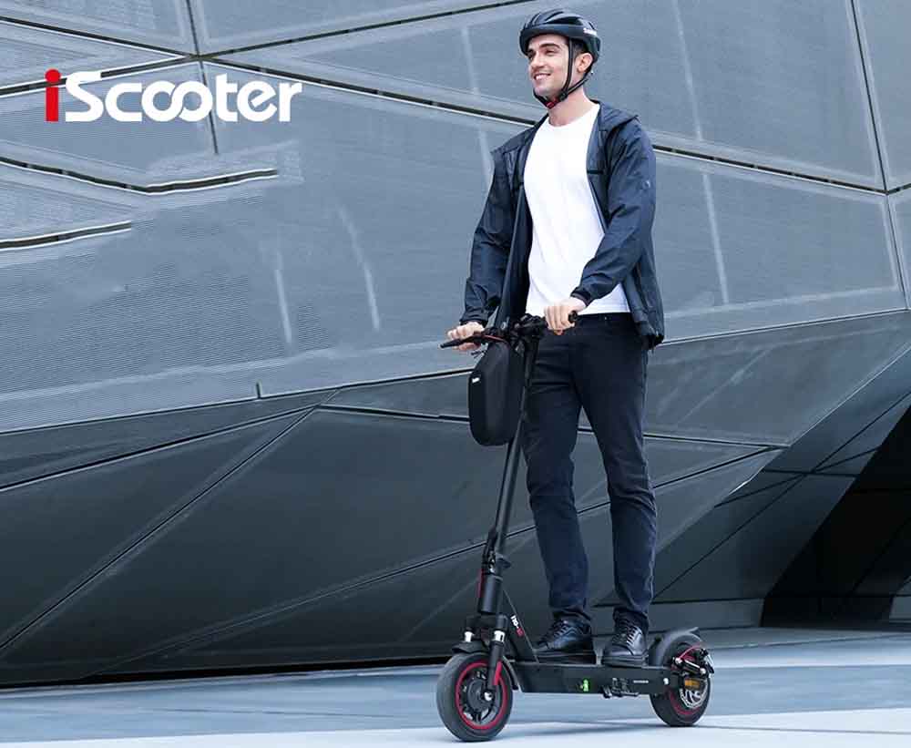 Trotinete i10 Elétrica - 800W, Velocidade máxima até 45 km, Autonomia 45kms