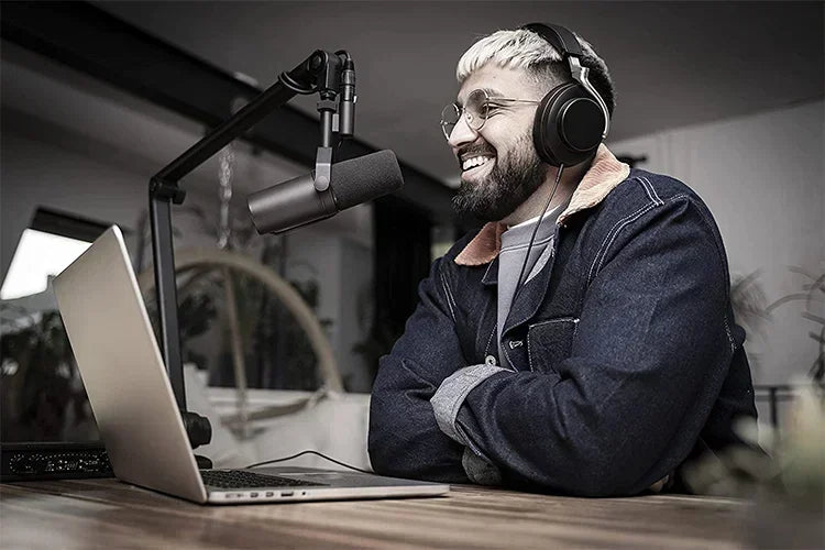 SM7B - Microfone Profissional Dinâmico Cardioide, para Estúdio, Streaming e Gravação